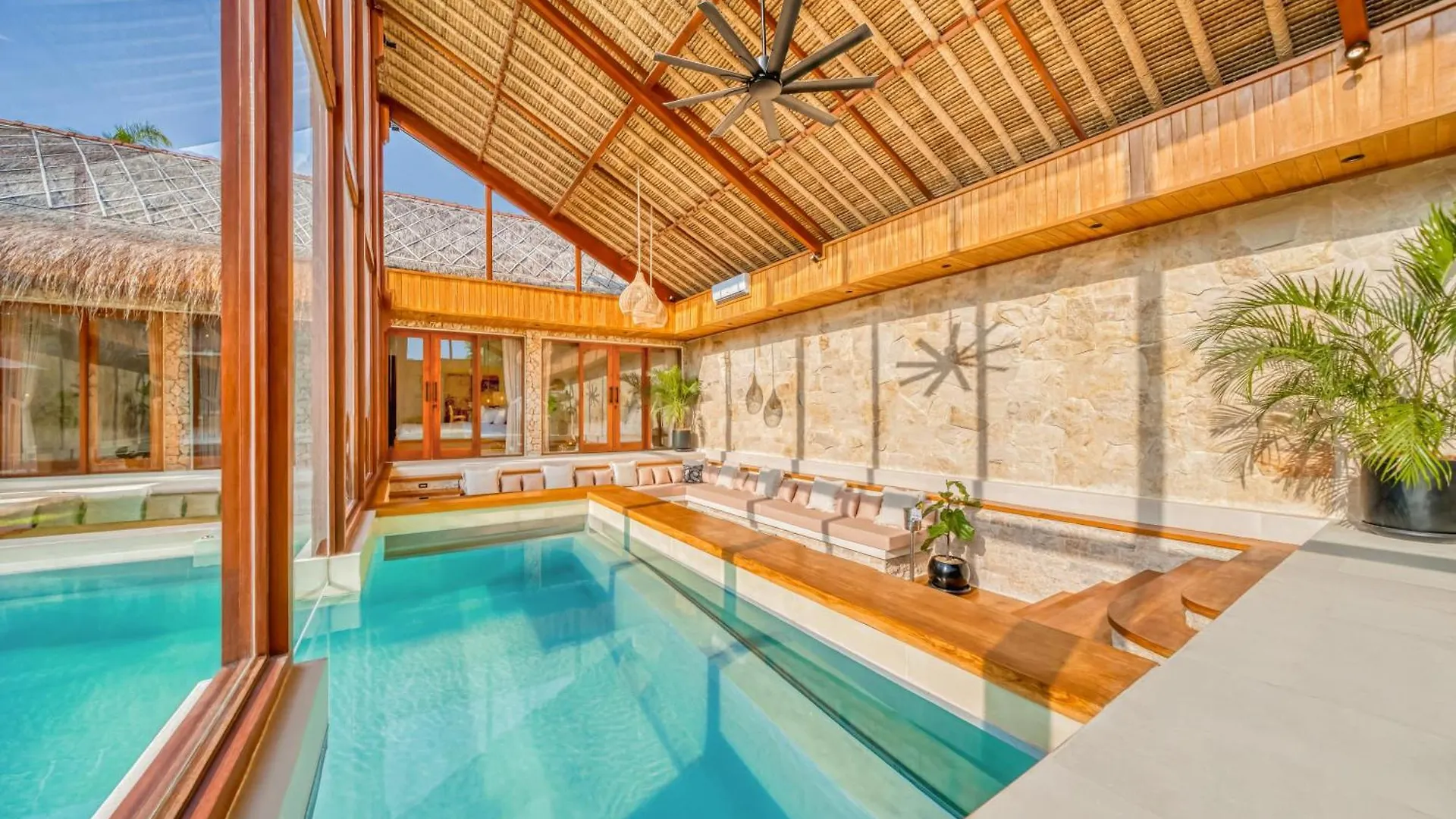 Villa Vienna - New 8Bdr Jacuzzi Sauna And Cinema Seminyak  Seminyak (Bali)