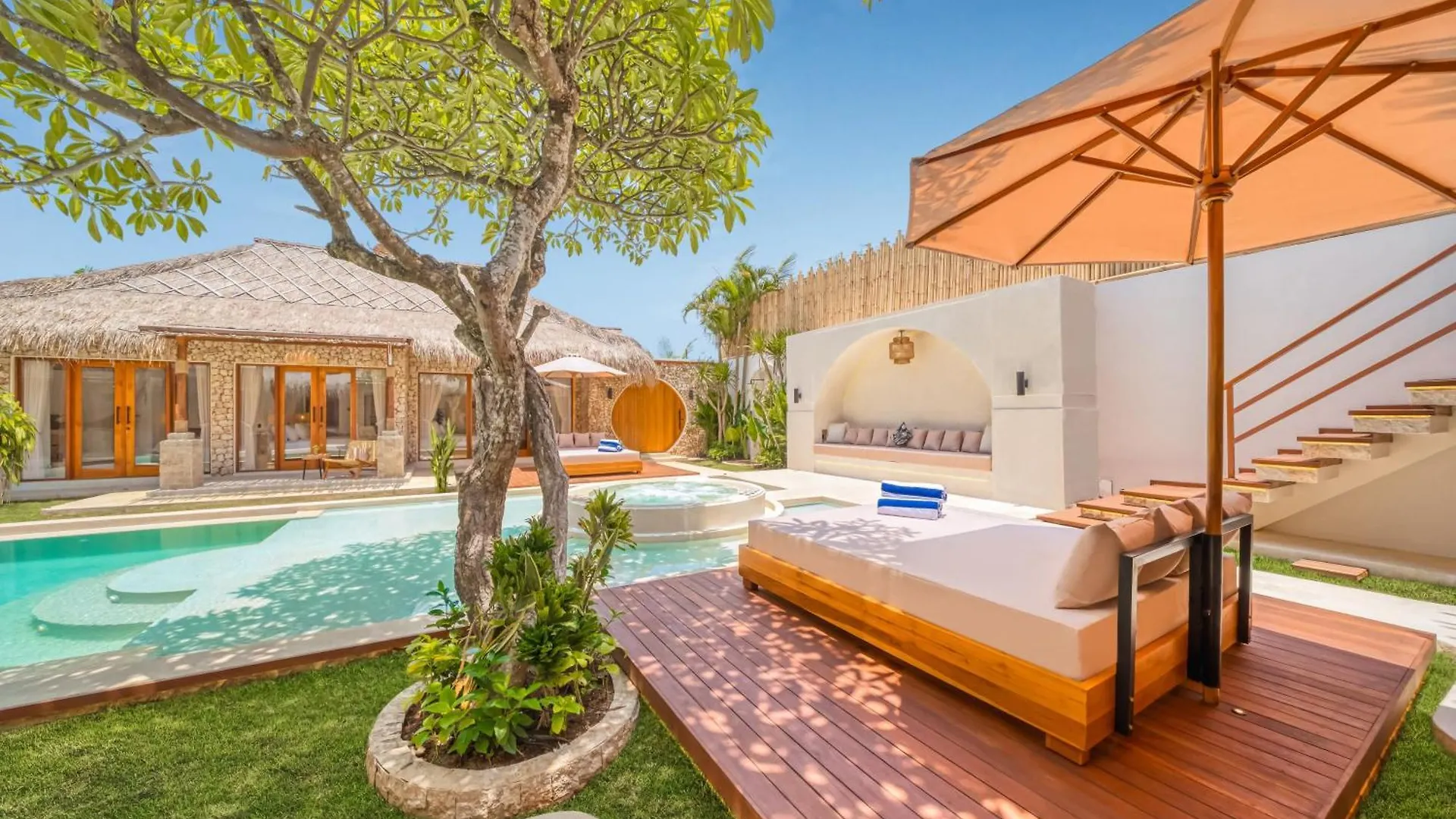 Villa Vienna - New 8Bdr Jacuzzi Sauna And Cinema Seminyak  Indonesia