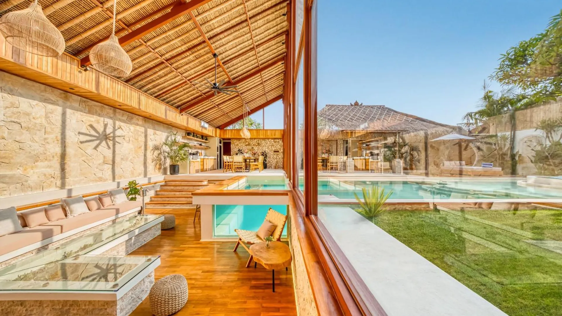 Villa Vienna - New 8Bdr Jacuzzi Sauna And Cinema Seminyak  Indonesia